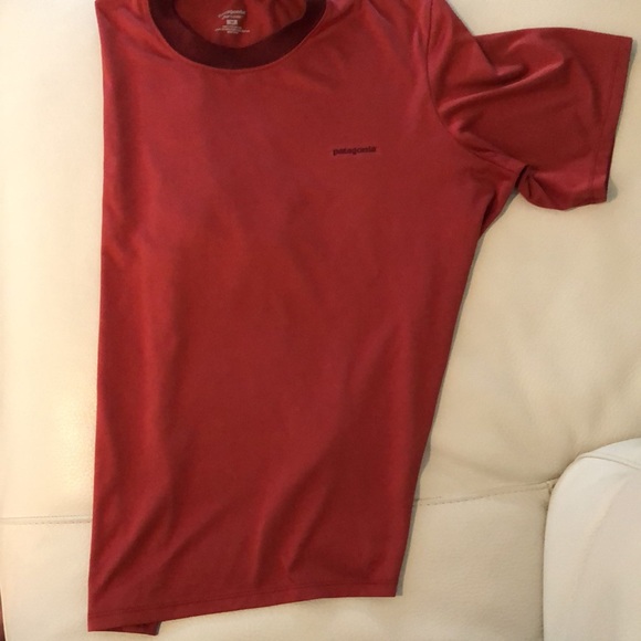 Patagonia Medium Tee Shirt Crew Neckline Short Sleeve Super Soft Feel - Picture 6 of 7